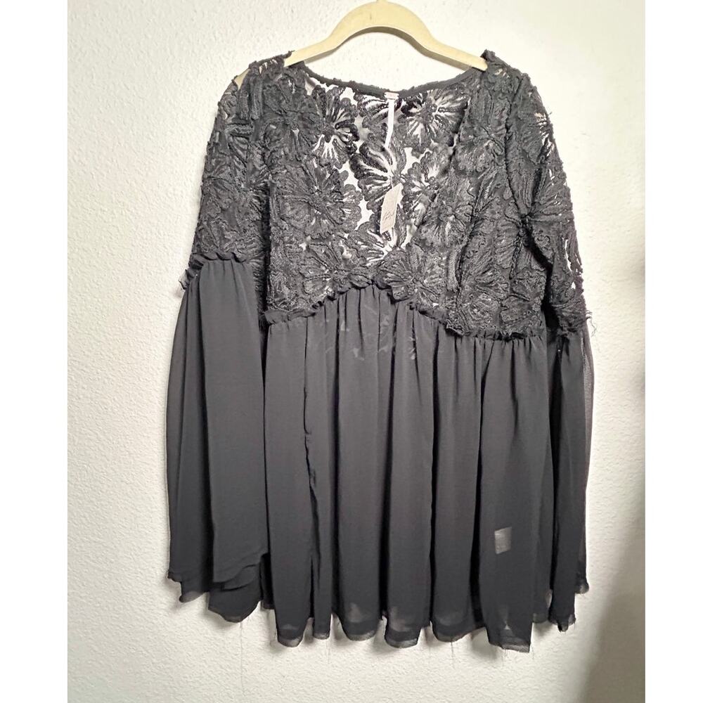 NEW Free People Magdalene Crochet Tunic Lace Top Black Small Boho Femme Goth - Picture 4 of 11